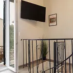 아파트 Burnelia Vacation Maisonette 레프킴미