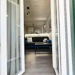 Burnelia Vacation Maisonette 아파트 레프킴미