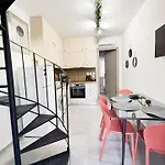 아파트 Burnelia Vacation Maisonette 레프킴미