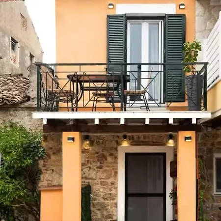 Burnelia Vacation Maisonette