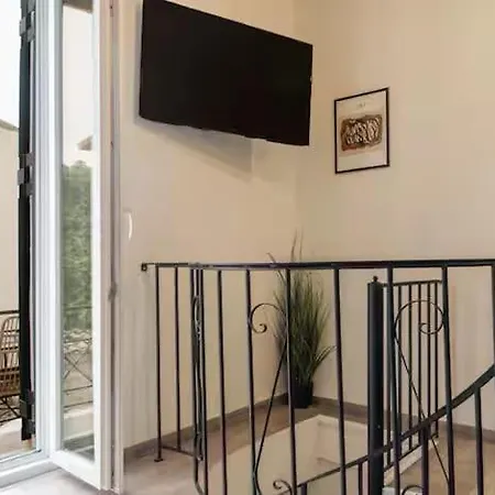 Burnelia Vacation Maisonette * Lefkímmi