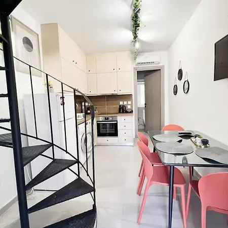 Апартаменты Burnelia Vacation Maisonette Лефкими