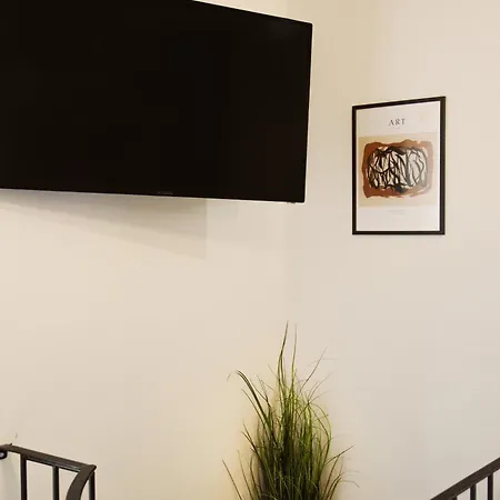 Burnelia Vacation Maisonette Apartment *
