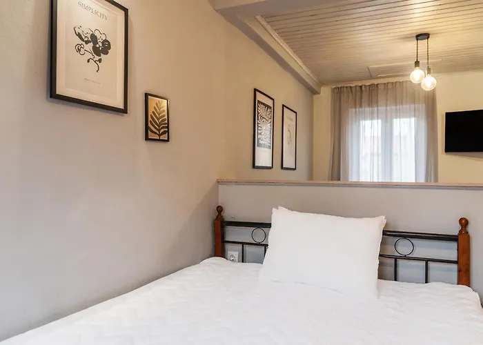 شقة Burnelia Vacation Maisonette *