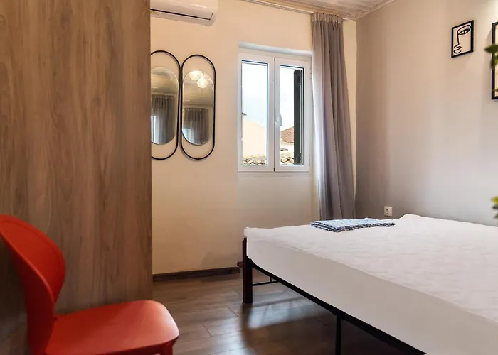 شقة Burnelia Vacation Maisonette *