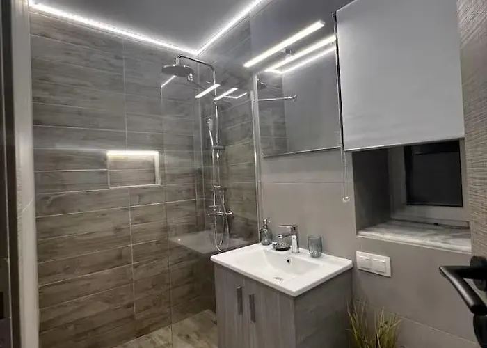 شقة Burnelia Vacation Maisonette *